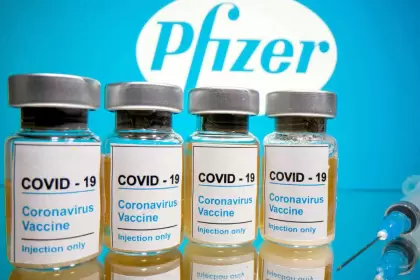 pfizer-vaccine_reyters