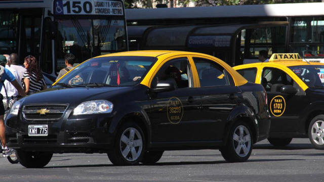 Aumentan los taxis en Capital Federal: cuánto costará el horario diurno y la bajada de bandera
