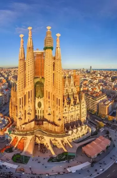 Barcelona se cansó del turismo masivo y tomó una decisión drástica: "Ni uno más"