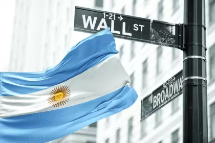 Las acciones argentinas aumentaron por segunda rueda consecutiva, mientras que Wall Street tuvo una fuerte cada.