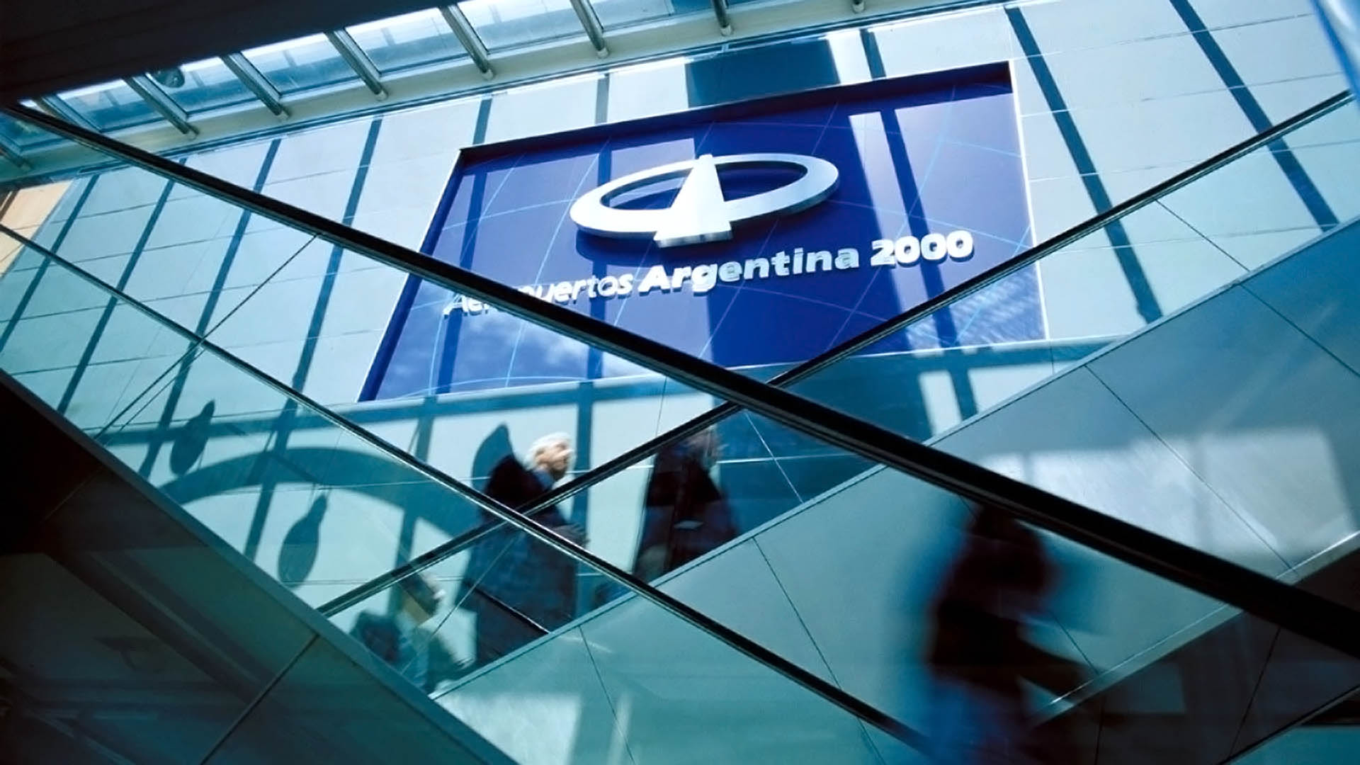 Aeropuertos Argentina 2000 y la Cruz Roja lanzan un Hub Humanitario Cono  Sur: lo anuncia Alberto Fernández - El Economista