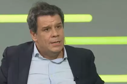 Facundo Manes: "Macri se debera presentar a la Justicia como cualquiera de nosotros"