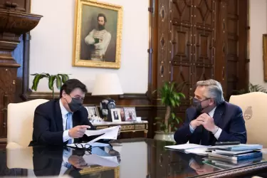 El ministro de Trabajo, Claudio Moroni, junto al presidente Alberto Fernández.