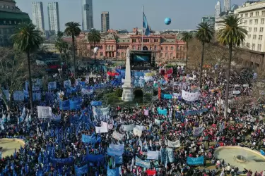 Marcha en apoyo al Gobierno: estarán La Cámpora, CGT, movimientos sociales y esperan más de 100.000 personas