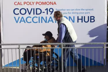 Se agrava el brote de coronavirus en Europa con cifras récord: vuelven los confinamientos y toques de queda