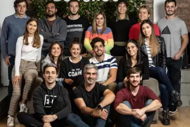La EdTech chilena Colegium compró la startup argentina GoSchool