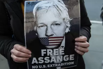 Estados Unidos gana apelacin para extraditar a Julian Assange: puede ser condenado a 175 aos de prisin