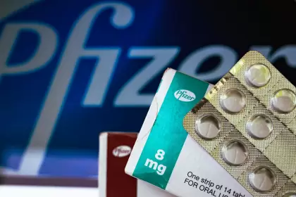 Pfizer dice que nuevos datos confirman la eficacia de su píldora oral COVID