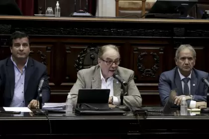 Carlos Heller ante diputados en la comisión de Presupuesto y Hacienda.