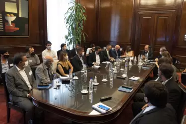 Encuentro entre representantes del BNA y el Hub de Argentina en China