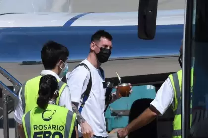 Messi arranc el 2022 positivo de coronavirus: est aislado en Rosario