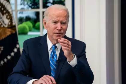 Biden otorga US$ 1.000 millones a pequeos productores de carne para combatir la inflacin