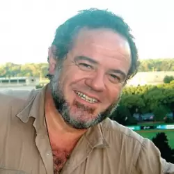 Daniel E. Arias