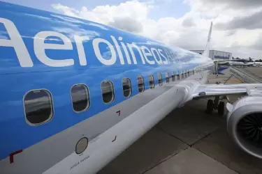 Aerolíneas Argentinas cancela siete vuelos con gran parte de su personal aislado por la ola de contagios