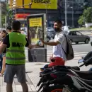El Gobierno porteño distribuyó 400.000 botellas de agua por la ola de calor: críticas de liberales