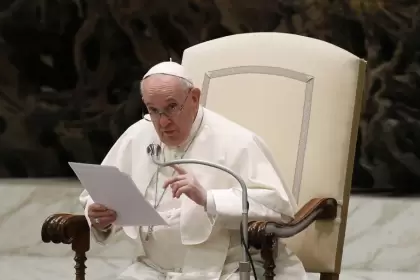 El Papa Francisco reiteró que no piensa en la renuncia: "No está en mi agenda por el momento"