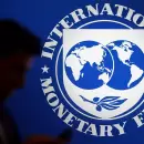 El FMI desembolsó US$ 3.980 millones tras aprobar la primera revisión de cuentas públicas