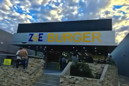 Zoe burger