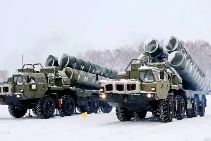 Rusia comenzó con ejercicios militares masivos en Bielorrusia y bloqueos en el Mar Negro: denuncian "guerra híbrida"