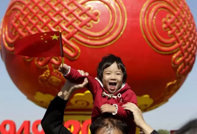 Un informe revel que el costo de criar hijos en China es casi siete veces mayor que su PIB per cpita