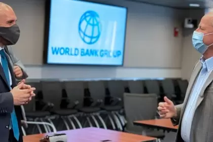 Martín Guzmán junto al presidente del Banco Mundial, David Malpass.