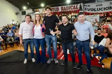 Con críticas internas, Lousteau pidió un "radicalismo grande y fuerte" en Buenos