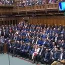 Volodimir Zelenski dijo que Ucrania resistirá "cueste lo que cueste" al hablar ante el Parlamento británico