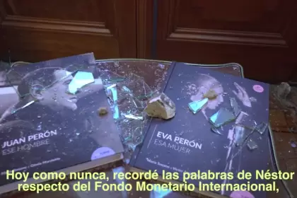 Video: Cristina Kirchner mostró los destrozos en su despacho en el Senado tras los piedrazos