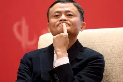 ¿Por qué las acciones de Alibaba subieron 35% en un día?