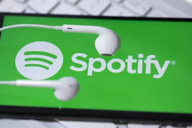 Spotify reveló datos internos sobre ganancias y artistas emergentes que lograron rápido ascenso gracias al streaming.