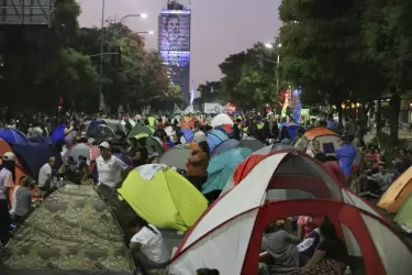 Piqueteros y agrupaciones de izquierda bloquearon la avenida 9 de Julio durante tres días con un acampe la semana pasada.