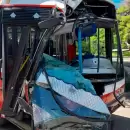 Dos colectivos chocaron en el Metrobus de la avenida 9 de Julio: 17 pasajeros heridos