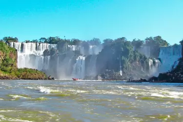 También con la vuelta del turismo internacional, Iguazú volvió a ser el punto desbordante de Misiones