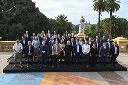 Rodrguez Larreta junto a gobernadores e intendentes antes de la cumbre C40.