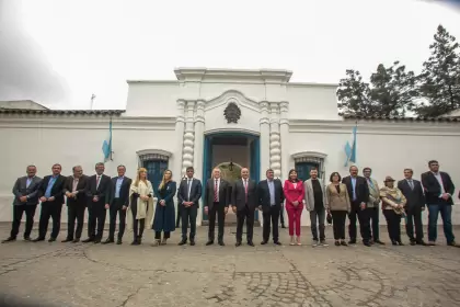 El interbloque de senadores del Frente de Todos inició su gira federal en Tucumán