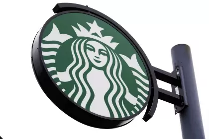 Starbucks cubrirá los viajes de las trabajadoras que buscan abortos.