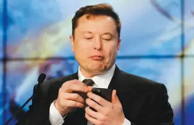 Musk, otra vez pateando el tablero.