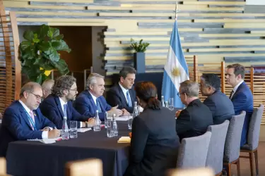 Fernández mantuvo una reunión con el presidente de General Motors Internacional, Shilpan Amin
