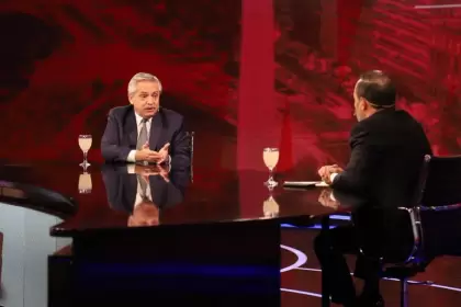 "Ratifico mi candidatura en las PASO", dijo Fernández