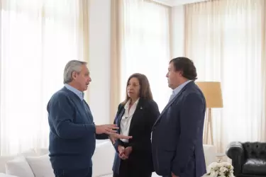 Fernández se reunió con Arabela Carreras y Alberto Weretilneck.
