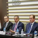 "Argentina busca equilibrio fiscal con crecimiento y más empleo", dijo Scioli en Brasil