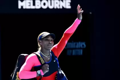 Serena Williams durante su participación en las semifinales del Abierto de Australia en Melbourne el 18 de febrero de 2021.