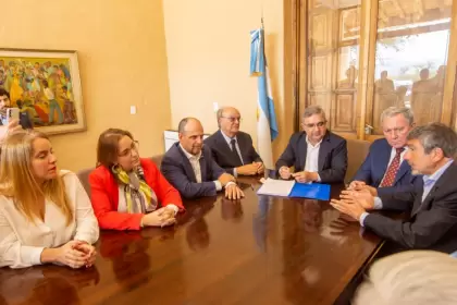 La firma tuvo lugar en la Casa de Gobierno de la provincia de Catamarca