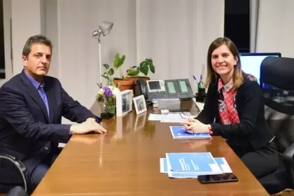 Fernanda Raverta junto al ministro de Economa, Sergio Massa.