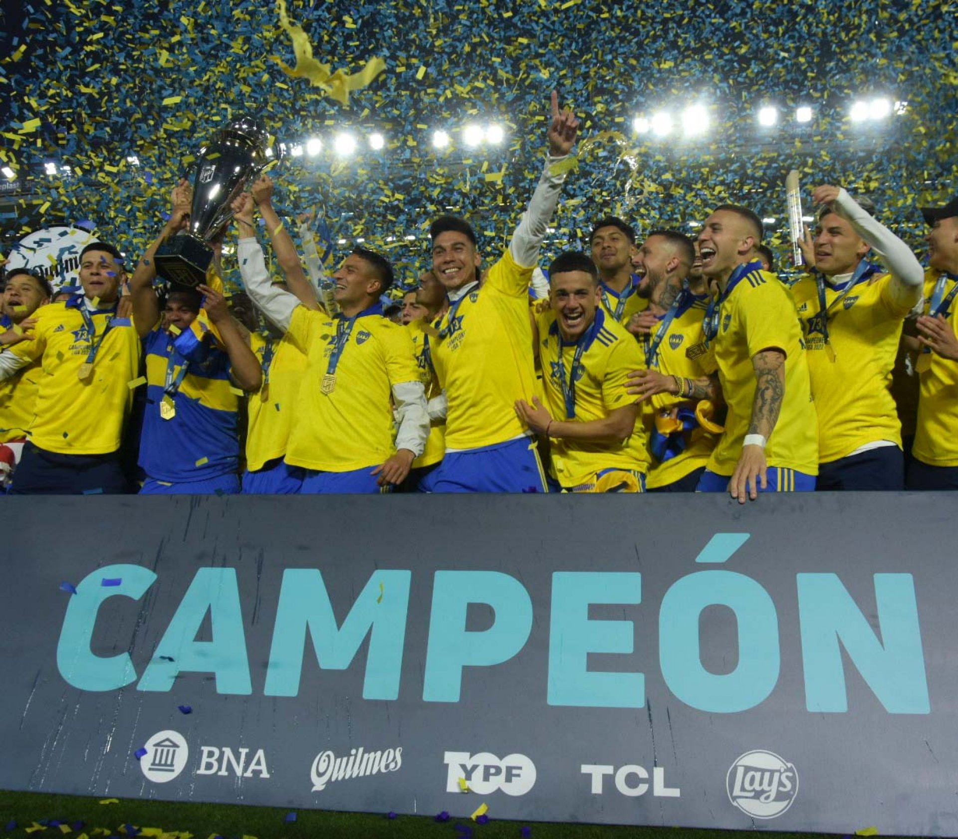 Boca Juniors se proclama campeón en Argentina con ayuda de River