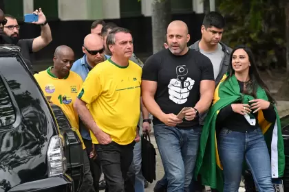Bolsonaro evitó responder cuando le preguntaron, en reiteradas ocasiones, si va a respetar el resultado electoral independientemente de cuál sea.