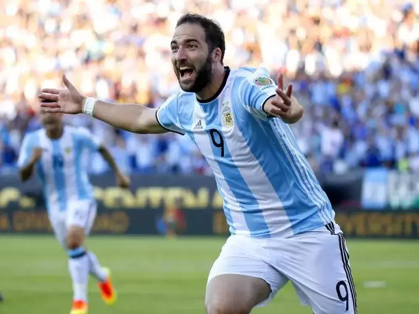 Gonzalo Higuaín se retira del fútbol profesional - El Economista