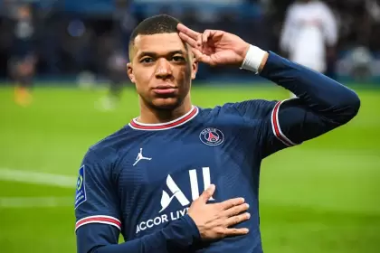 Mbappé tiene contrato con el Paris Saint-Germain hasta 2025
