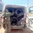 Transportaba 27 neumáticos de contrabando a bordo de una camioneta