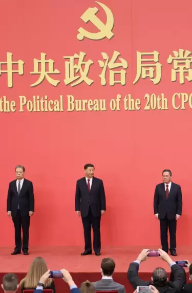 El tercer mandato de Xi seala el fin del liderazgo colectivo y el regreso al gobierno de un hombre fuerte.